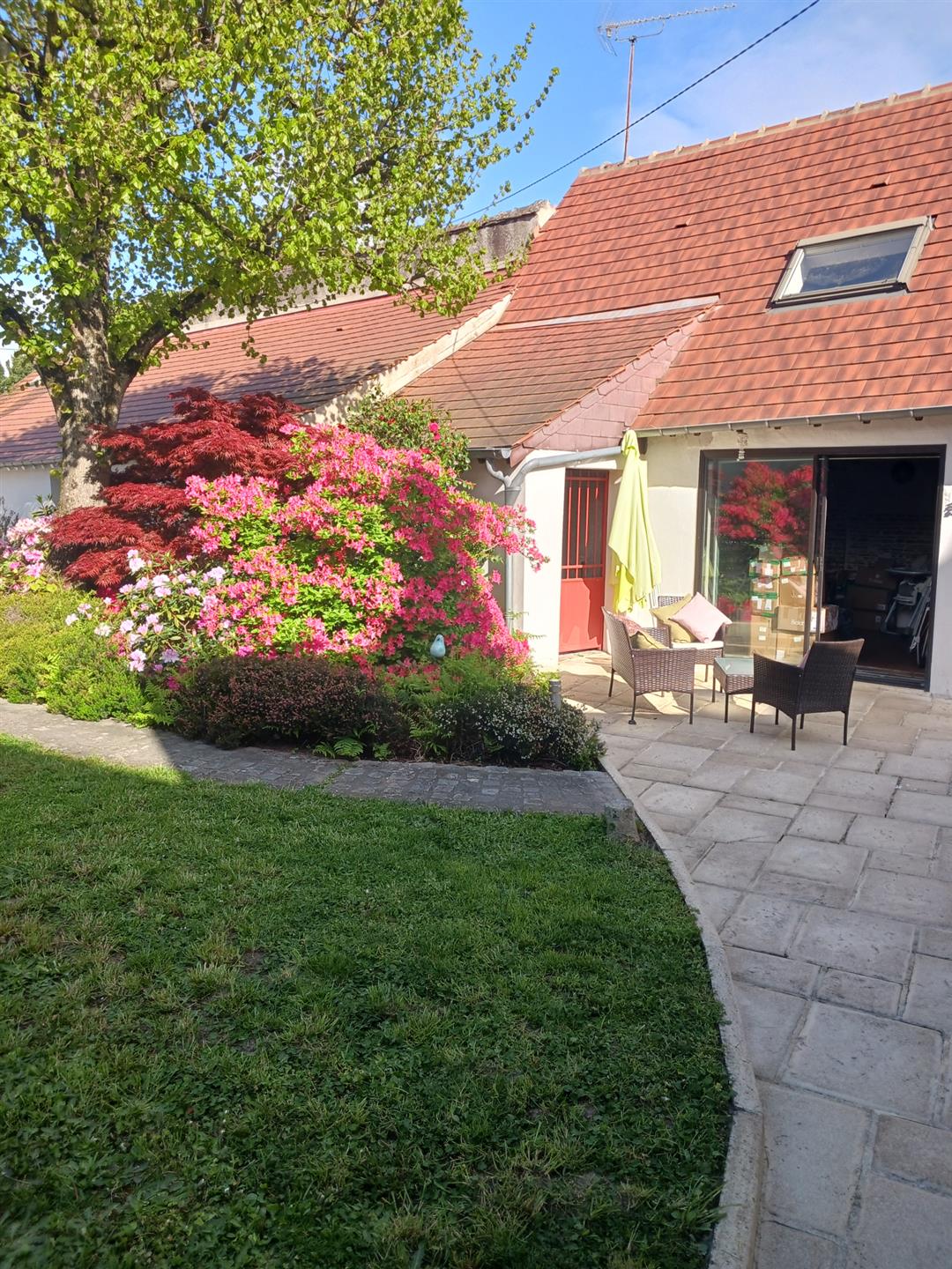 Vente Grande Maison Renovee Sur Terrain De Plus De 900 m2