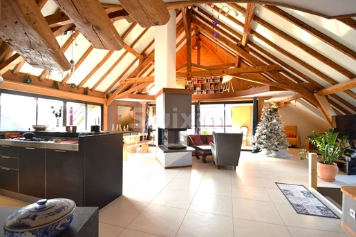 Grand Annecy, sublime loft apartment of 154 m² recently renovated with 3 terraces and garage