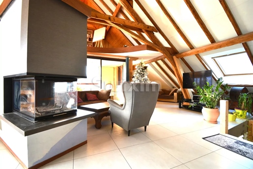 Grand Annecy, sublime loft apartment of 154 m² recently renovated with 3 terraces and garage