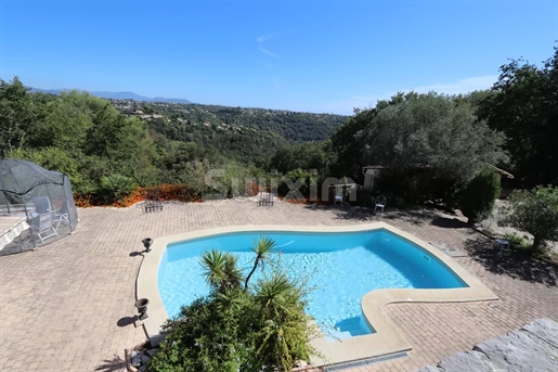 Property with 2 houses, panoramic views