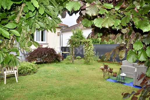 Pretty Pavilion in Residential Area