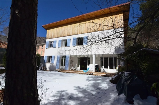 Haus in der Nähe eines Skigebiets
