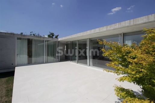Contemporary architect-designed house - St Julien en Genevois