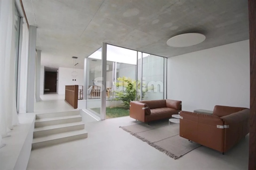 Contemporary architect-designed house - St Julien en Genevois