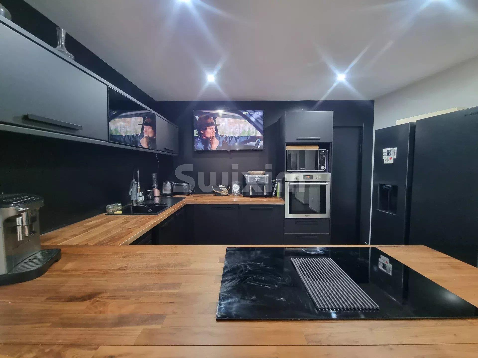 Purchase: Apartment (83460)