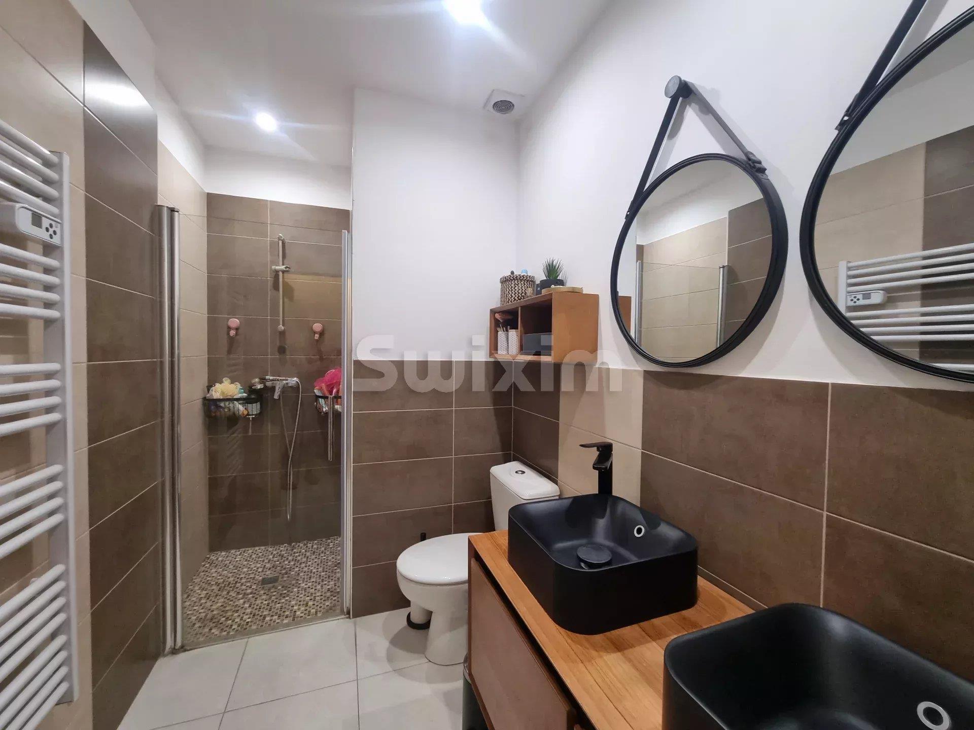 Purchase: Apartment (83460)
