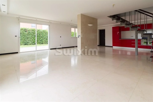 Advert picture