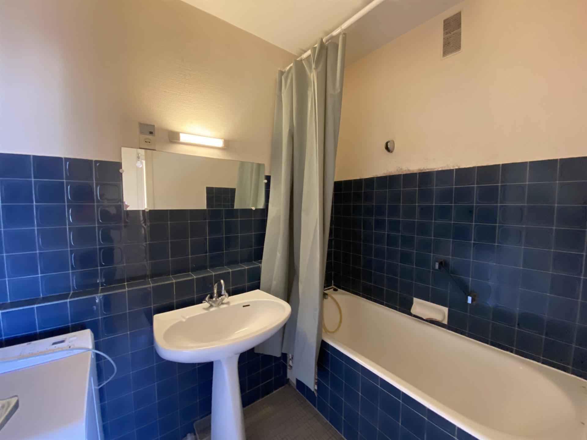 Purchase: Apartment (45000)