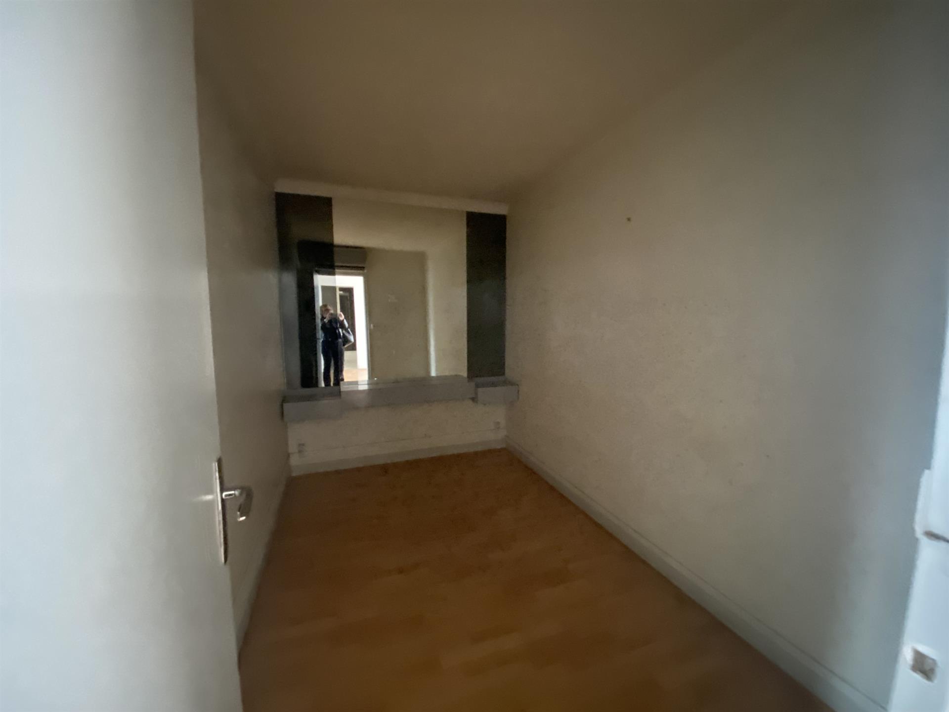 For sale 124M2 Hyper Centre Orléans