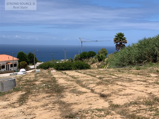 Sea view land Atalaia - Lourinhã, project approved for 4 semi-detached houses with 2 floors, easy ac