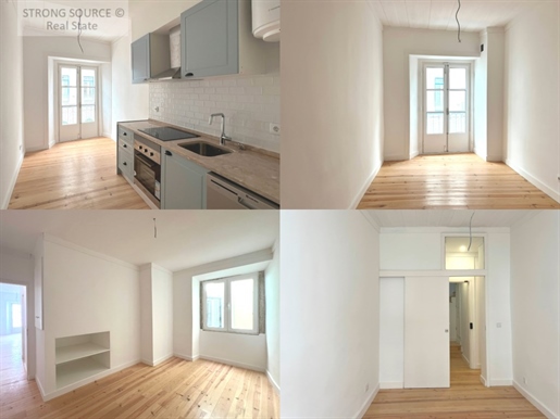 Two-Bedroom apartment in a century-old building, completely renovated, in downtown Lisbon, next to P