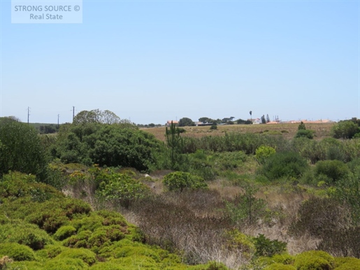 Land with 13,899.00 m2, in Azóia, Sesimbra, with lots of sun, permission for maximum construction up