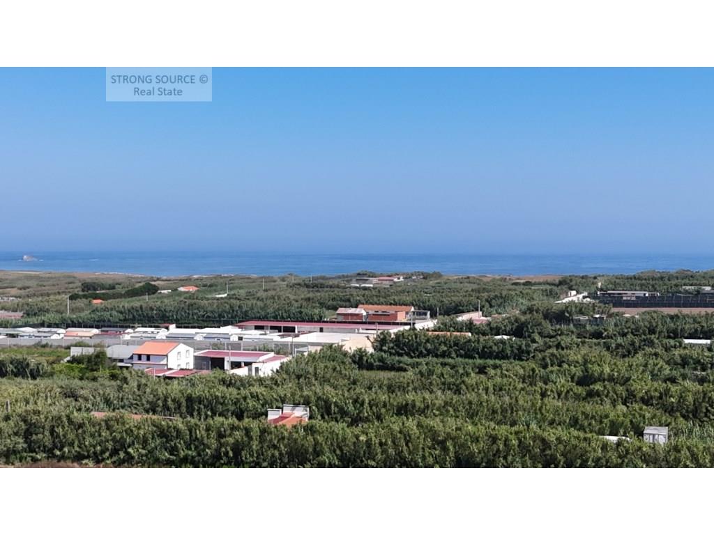 Terreno urbano con proyecto aprobado para una parcelación con 5 edificios (50 pisos), entre la playa