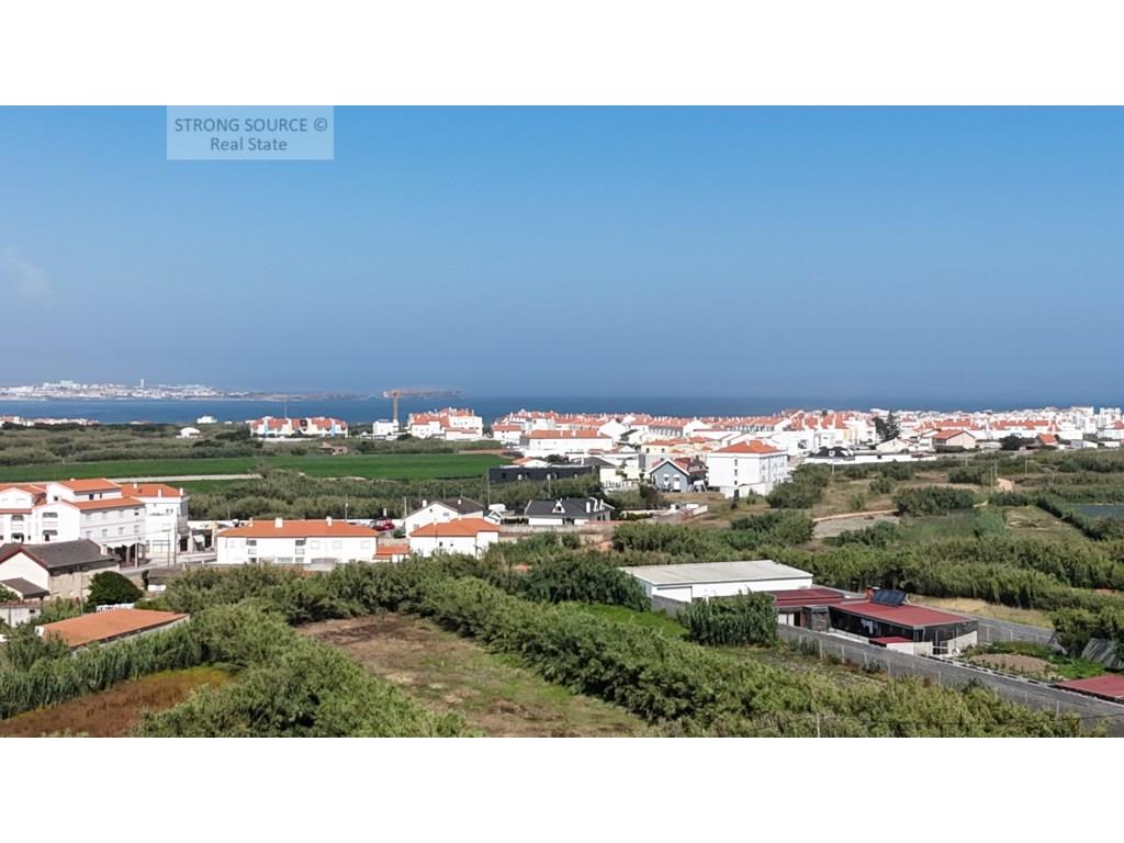 Terreno urbano con proyecto aprobado para una parcelación con 5 edificios (50 pisos), entre la playa