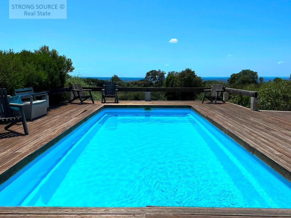 Property with 6 bedroom villa with 400 m2 in Monte Alentejano with access to a dam, land with 52,500