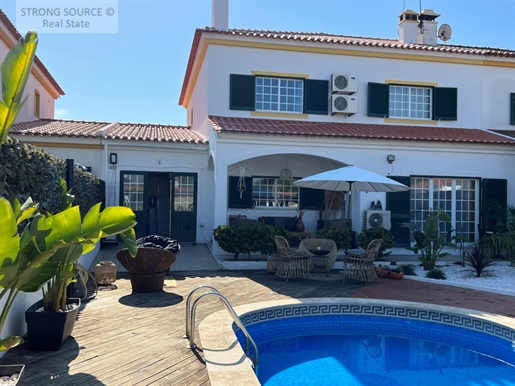 Semi-Detached 4-bedroom villa, with excellent areas, in a quiet area, near the town of Azeitão, clos