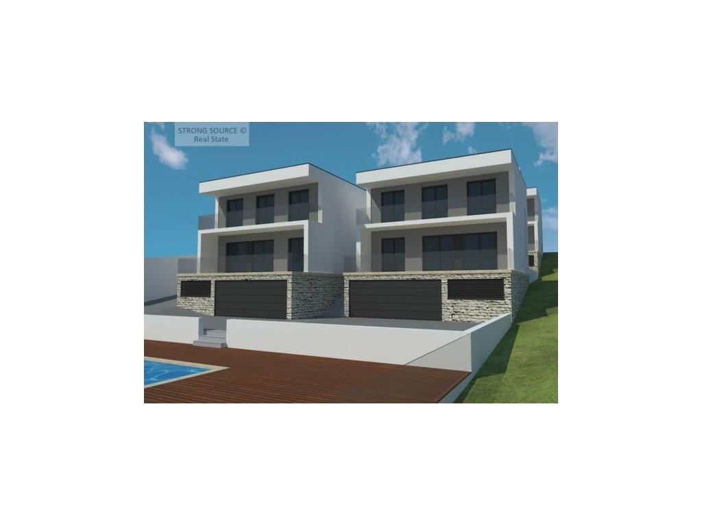 Plot of land with architectural plans for a condominium of 4 villas with garden and communal pool an