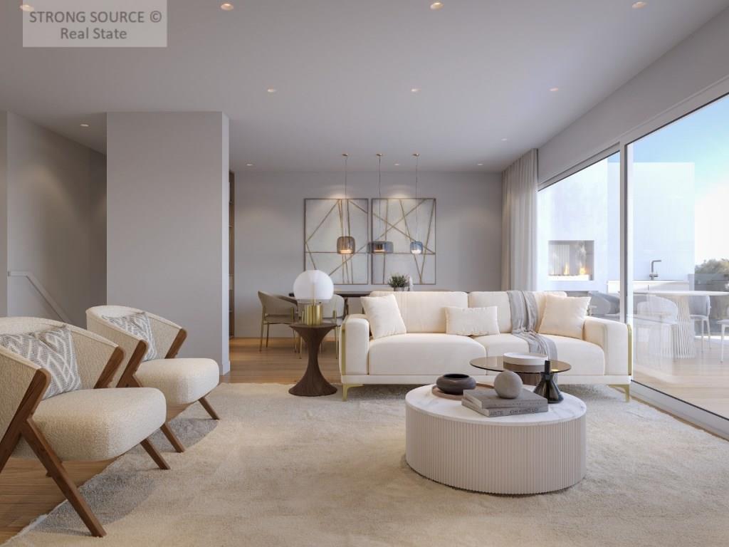 Condominium with 9 three-bedroom duplex apartments facing the sea and very close to the beaches, in