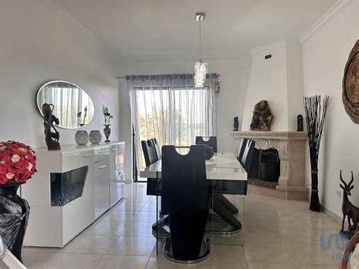 Home / Villa met 4 Kamers in Santarém met 172,00 m²