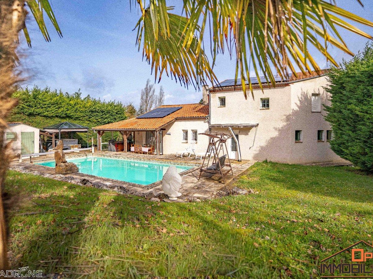 Maison à vendre, 140m², Allez-et-Cazeneuve