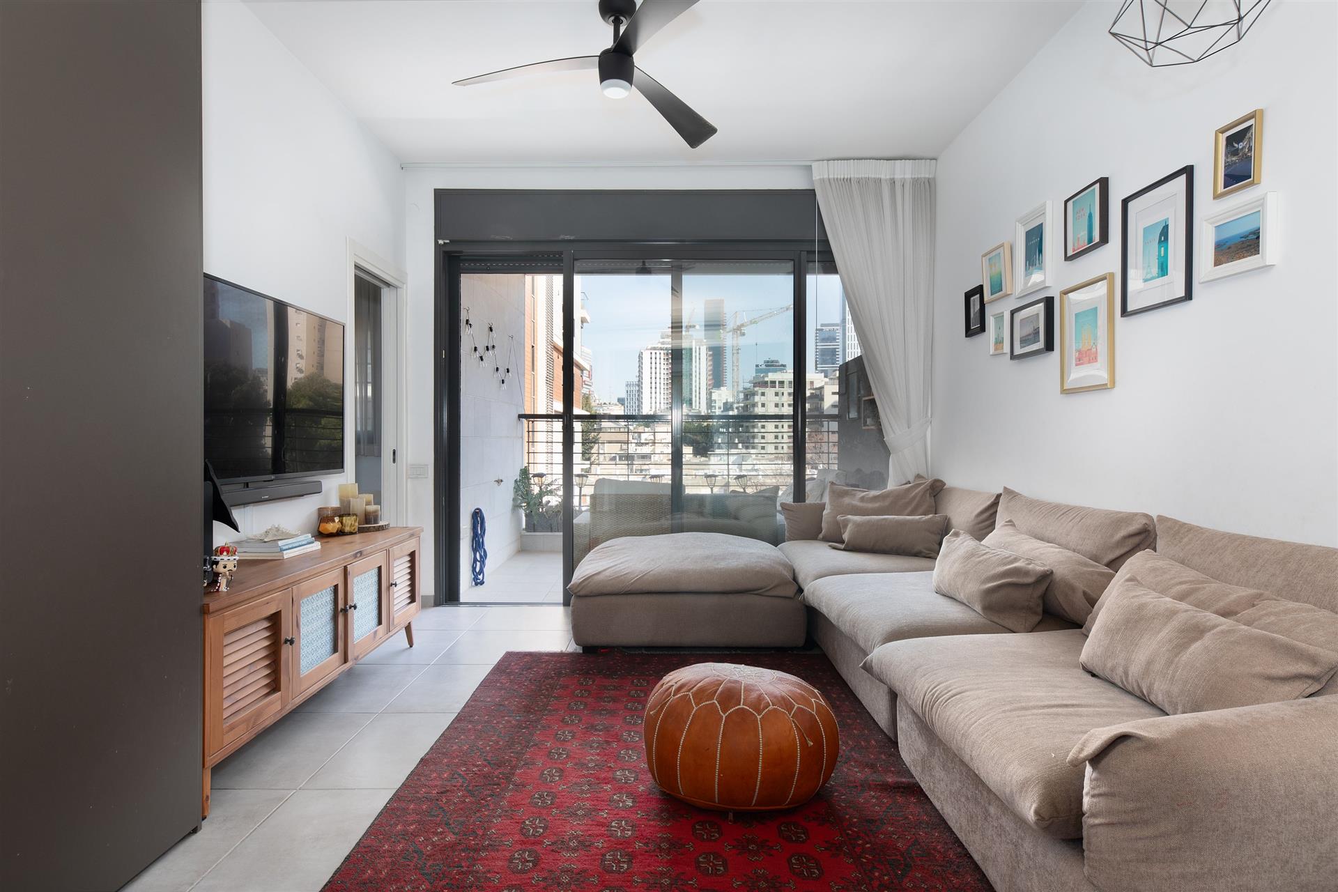 4-Room Apartment for Sale In the heart of the desirable HaGefen neighborhood, Ramat Gan