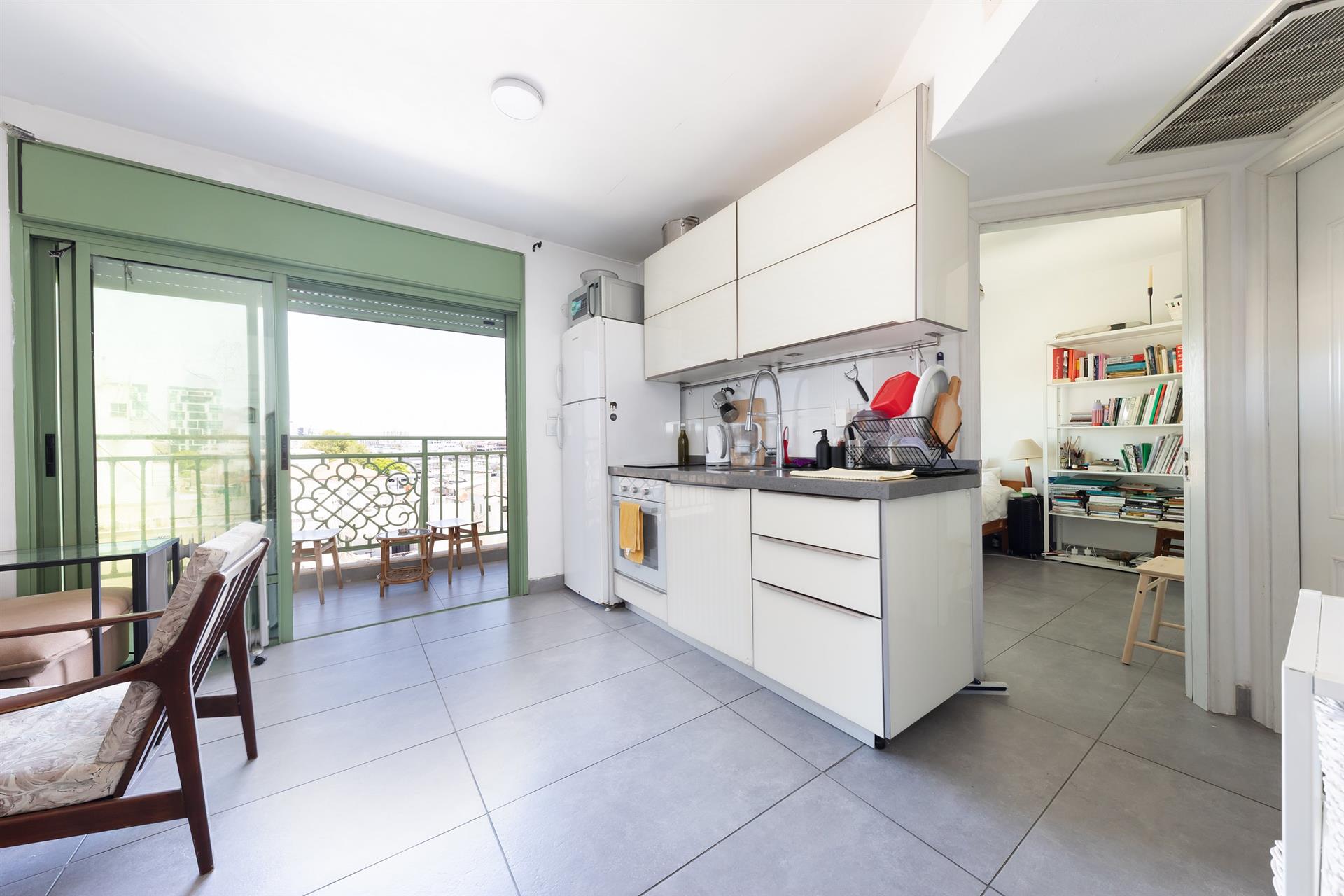 3-Room Apartment for Sale In Noga Complex, North Jaffa