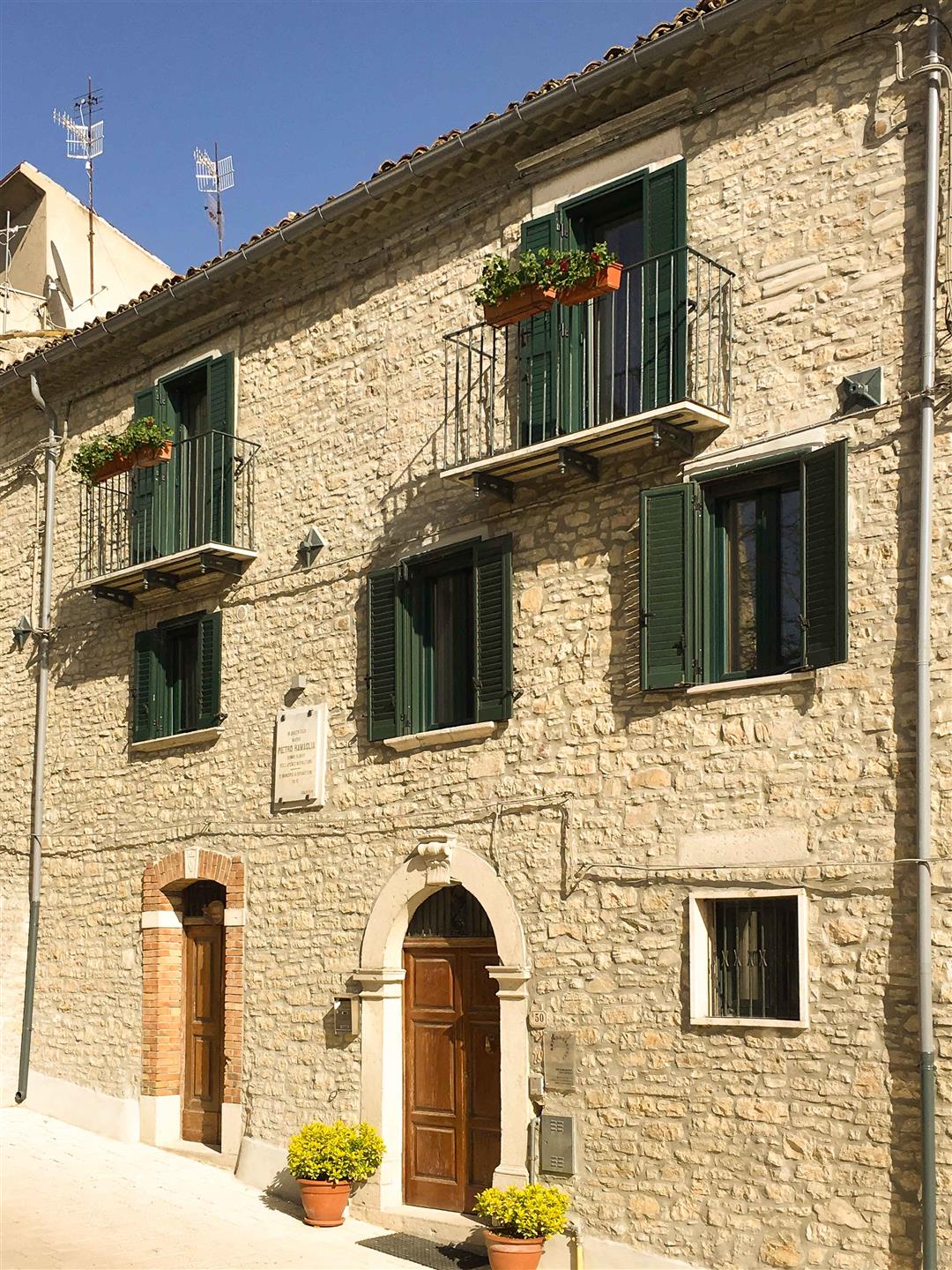 Historic Villa And Profitable B&B For Sale In Italy