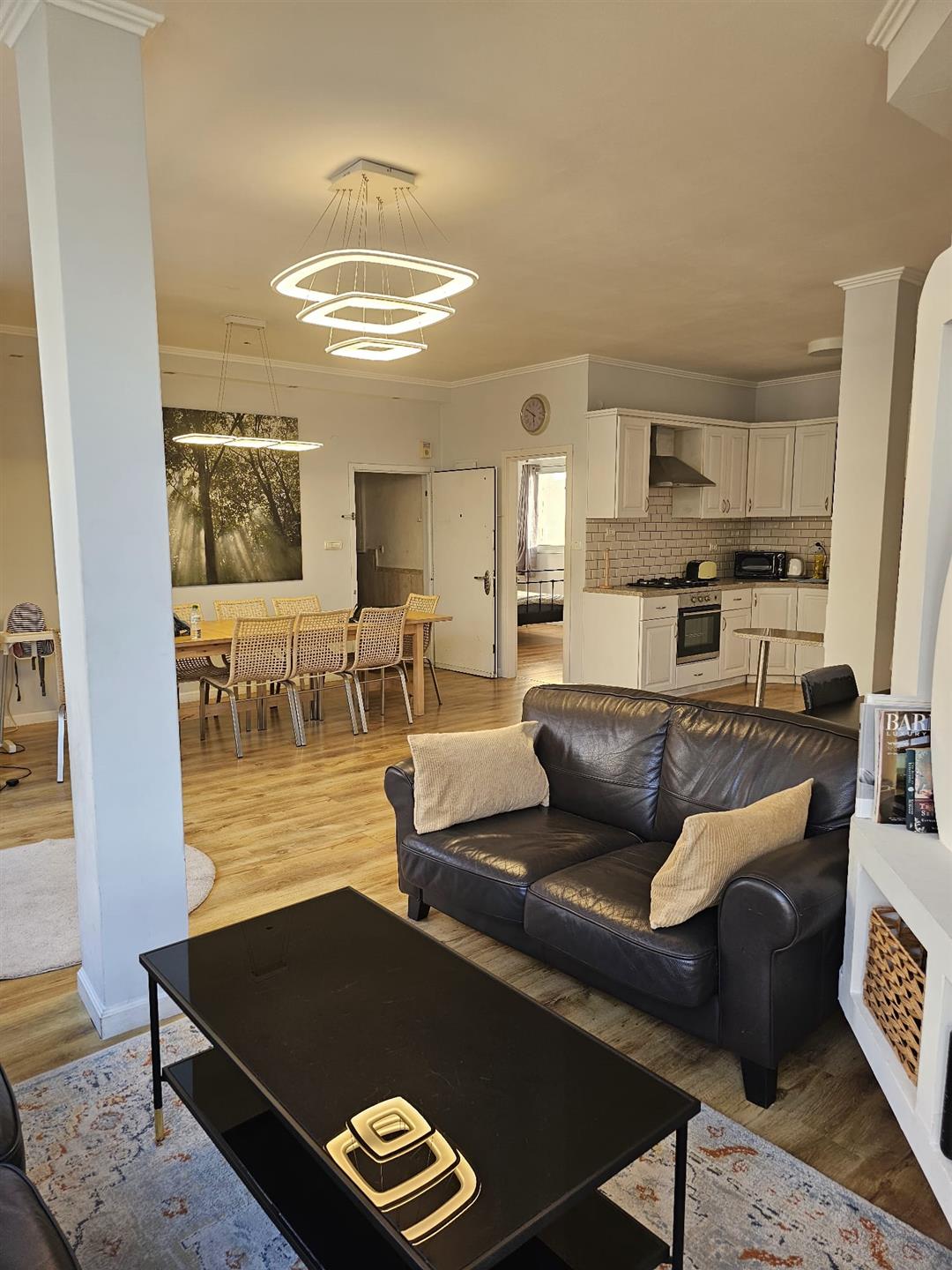 Neve Zedek Aparment