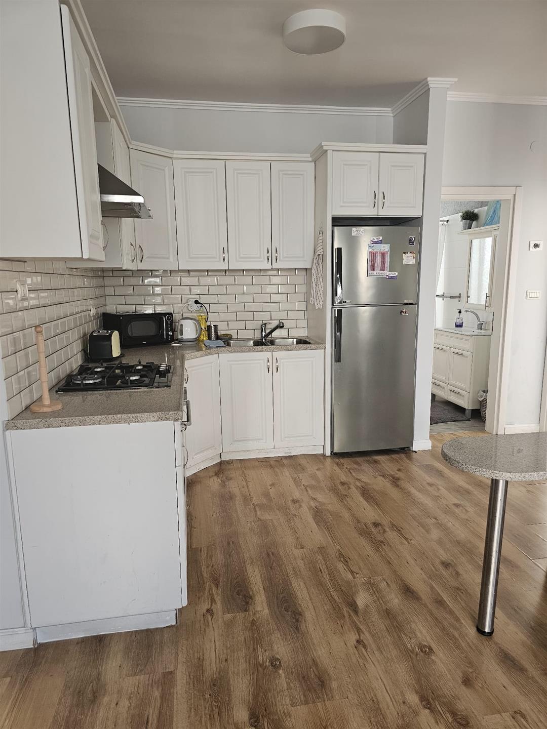 Neve Zedek Aparment