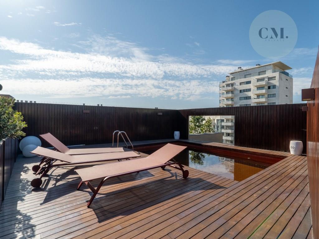 Espectacular apartamento T3 Duplex com piscina último piso