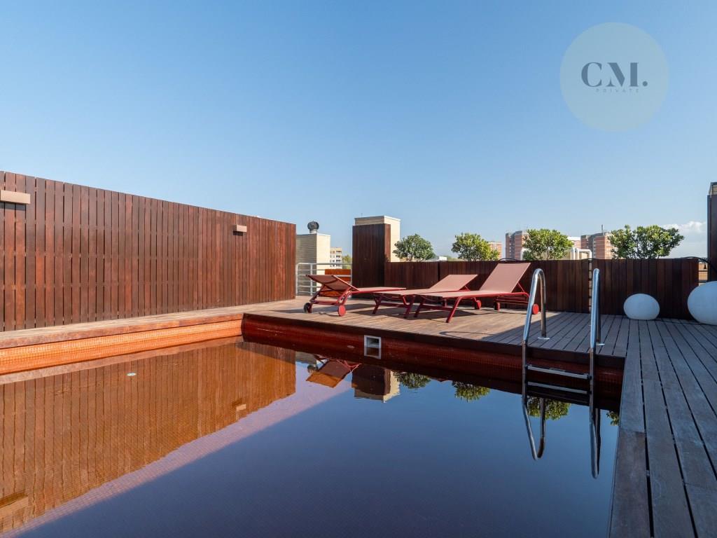 Espectacular apartamento T3 Duplex com piscina último piso