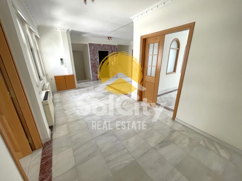 Building, 1123 sq, for sale