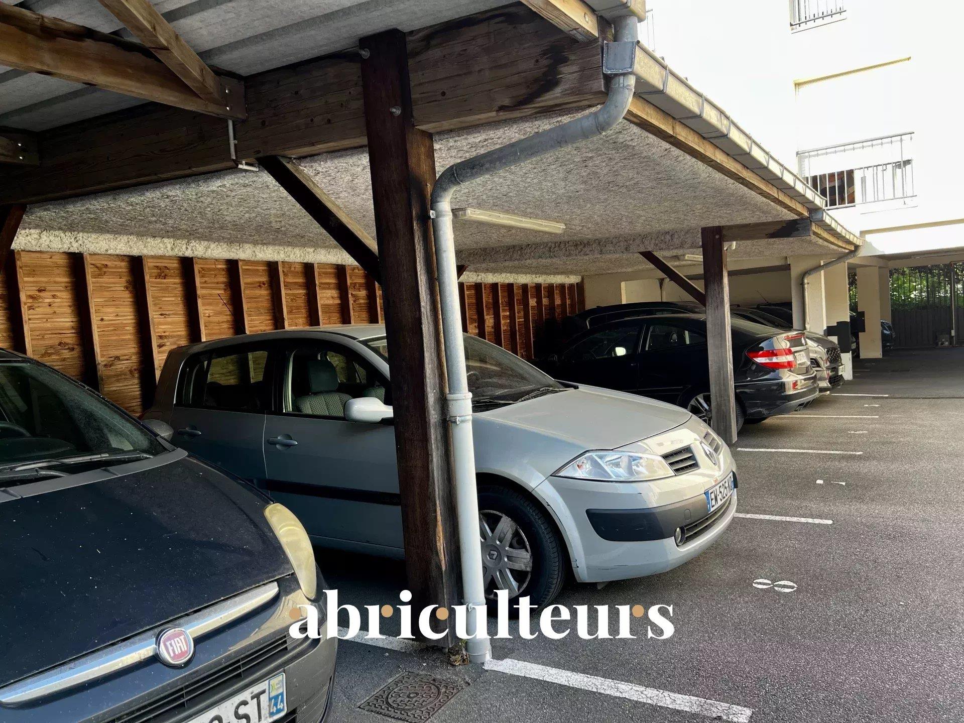 Recent T2 apartment with parking -Nantes Pont du Cens 44300