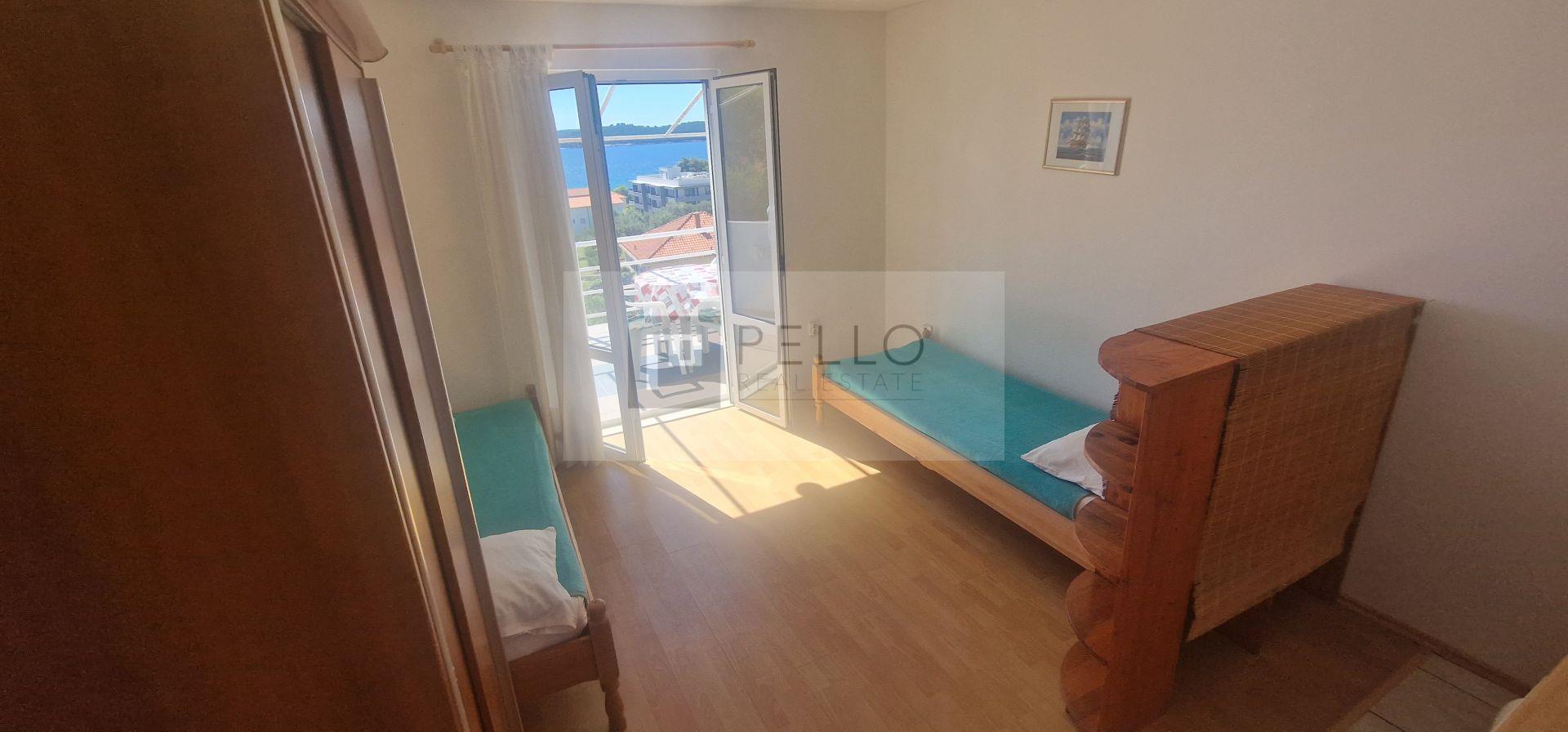 A house with a fabulous view of the sea and Korčula...