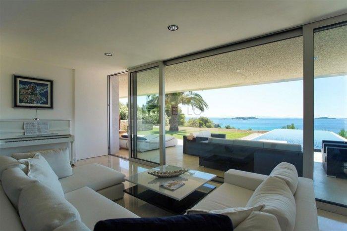 Luxury villa with pool and sea view