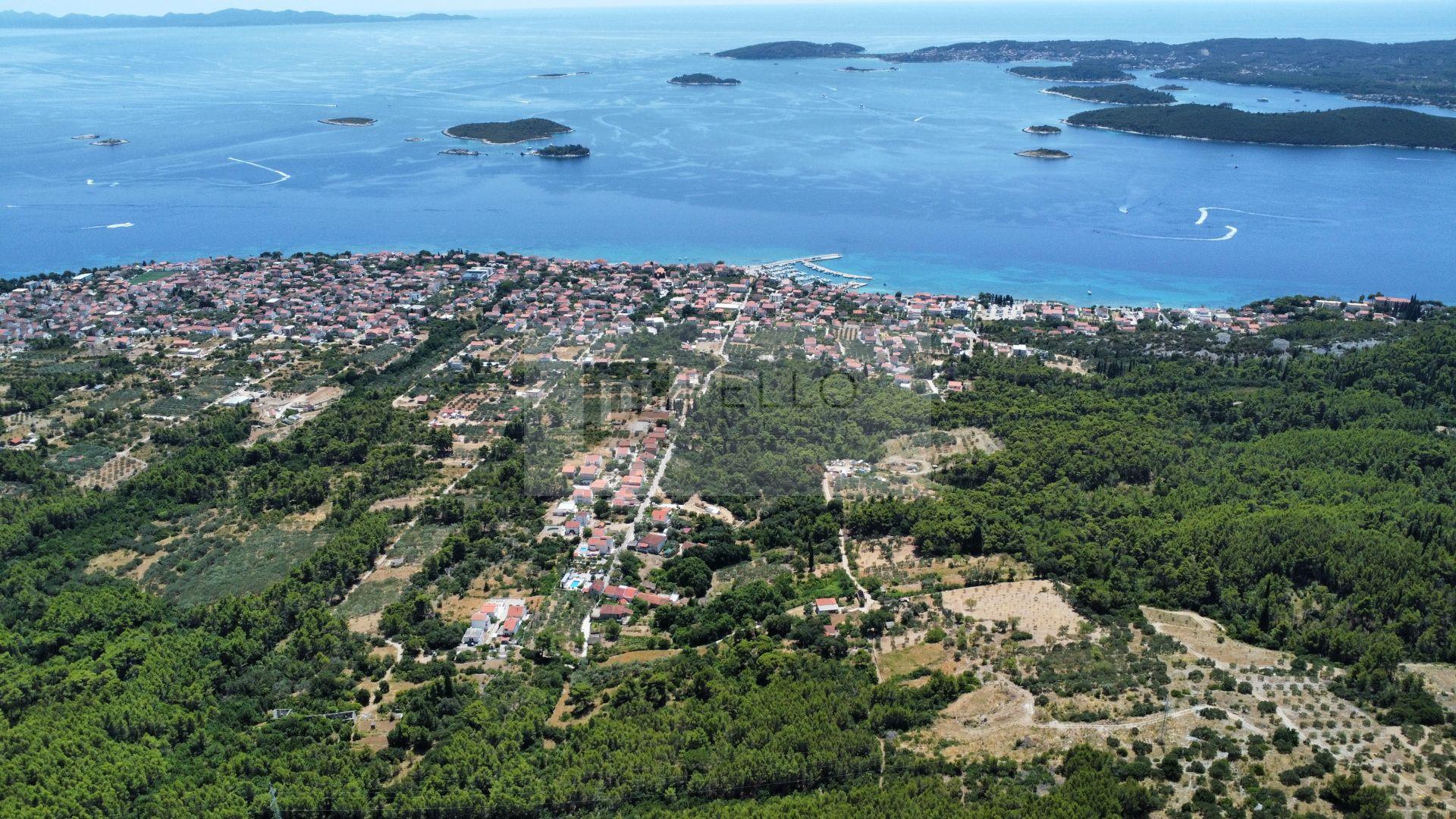 Captain's estate in Orebić (Building land + 2 houses)