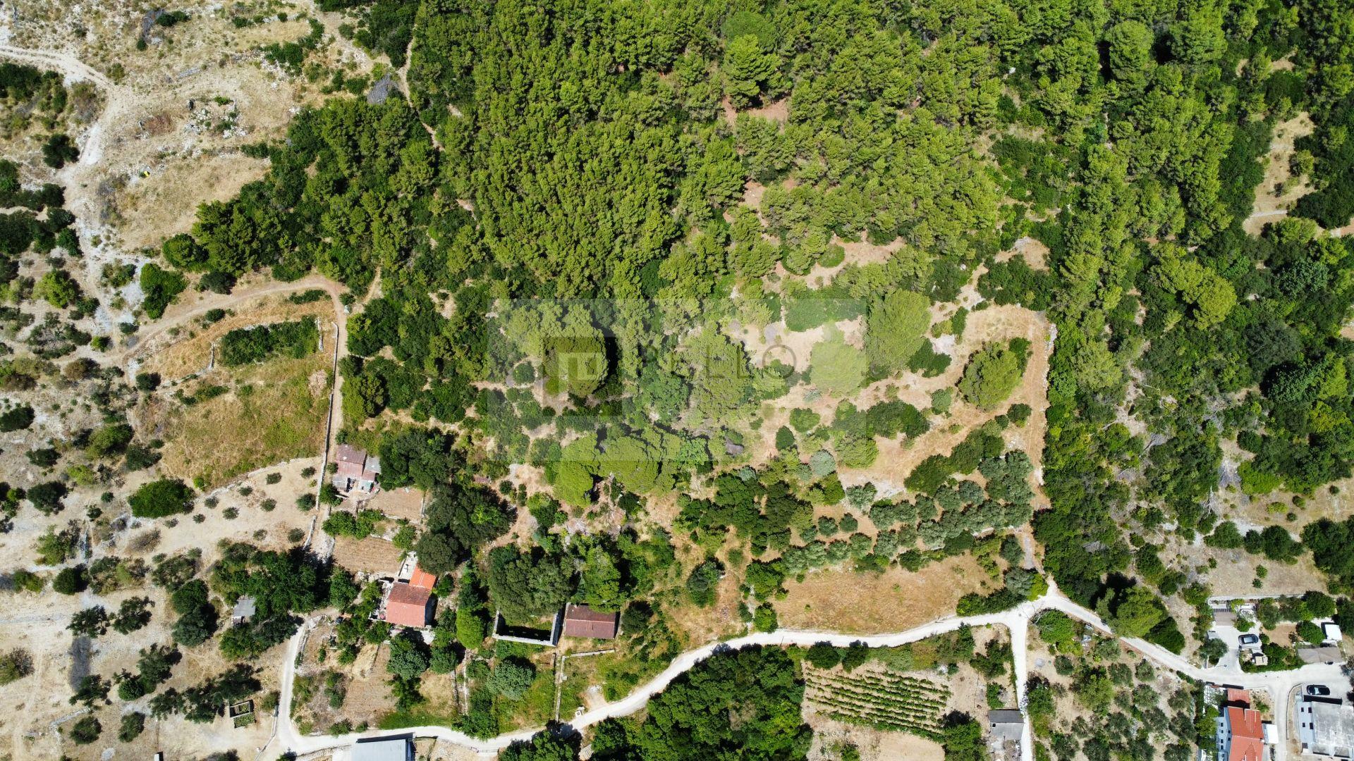 Captain's estate in Orebić (Building land + 2 houses)