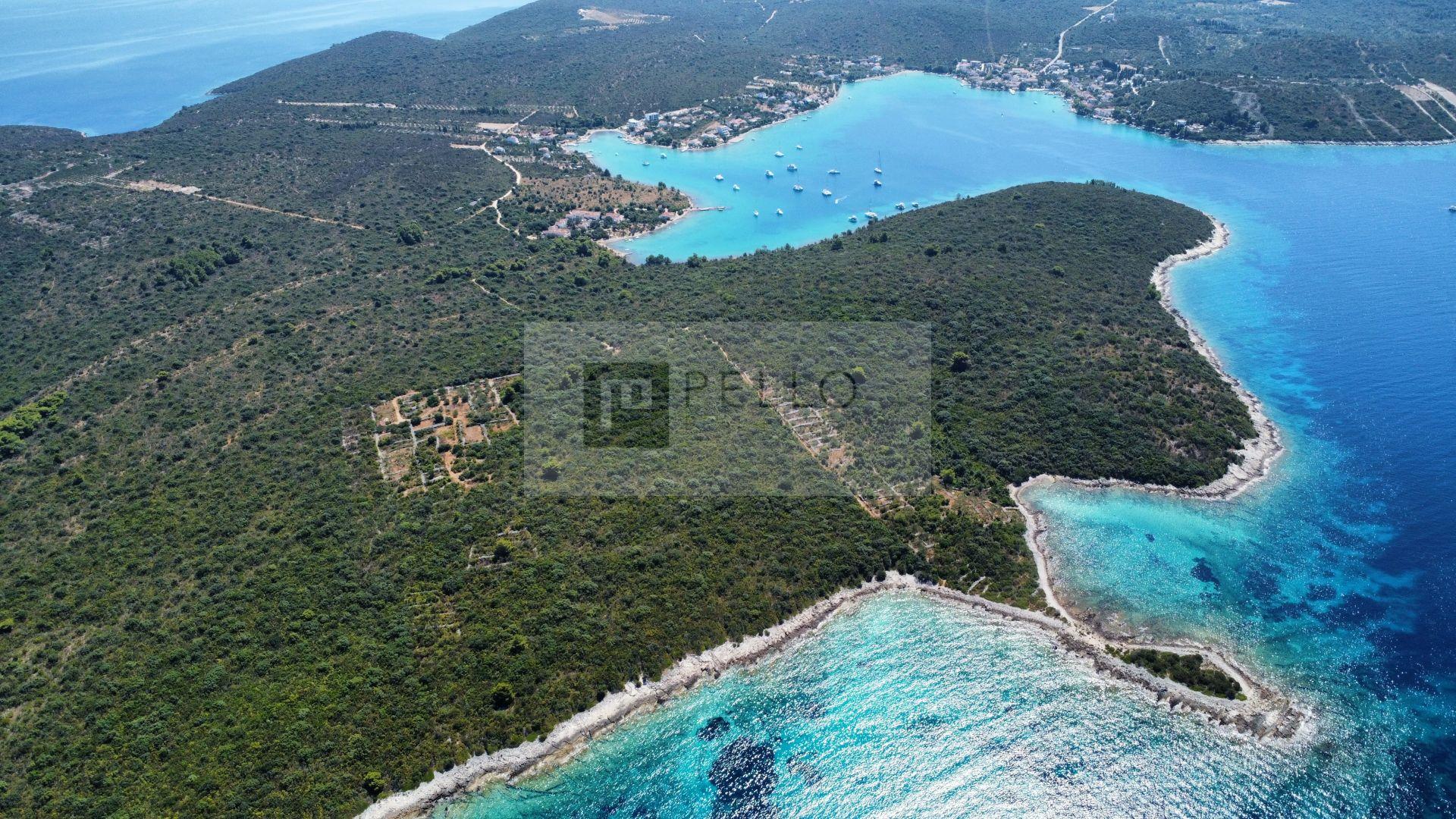Seafront Land Plots on Pelješac – 1st Row, Close to the Sea, Building Potential, 3.2 ha