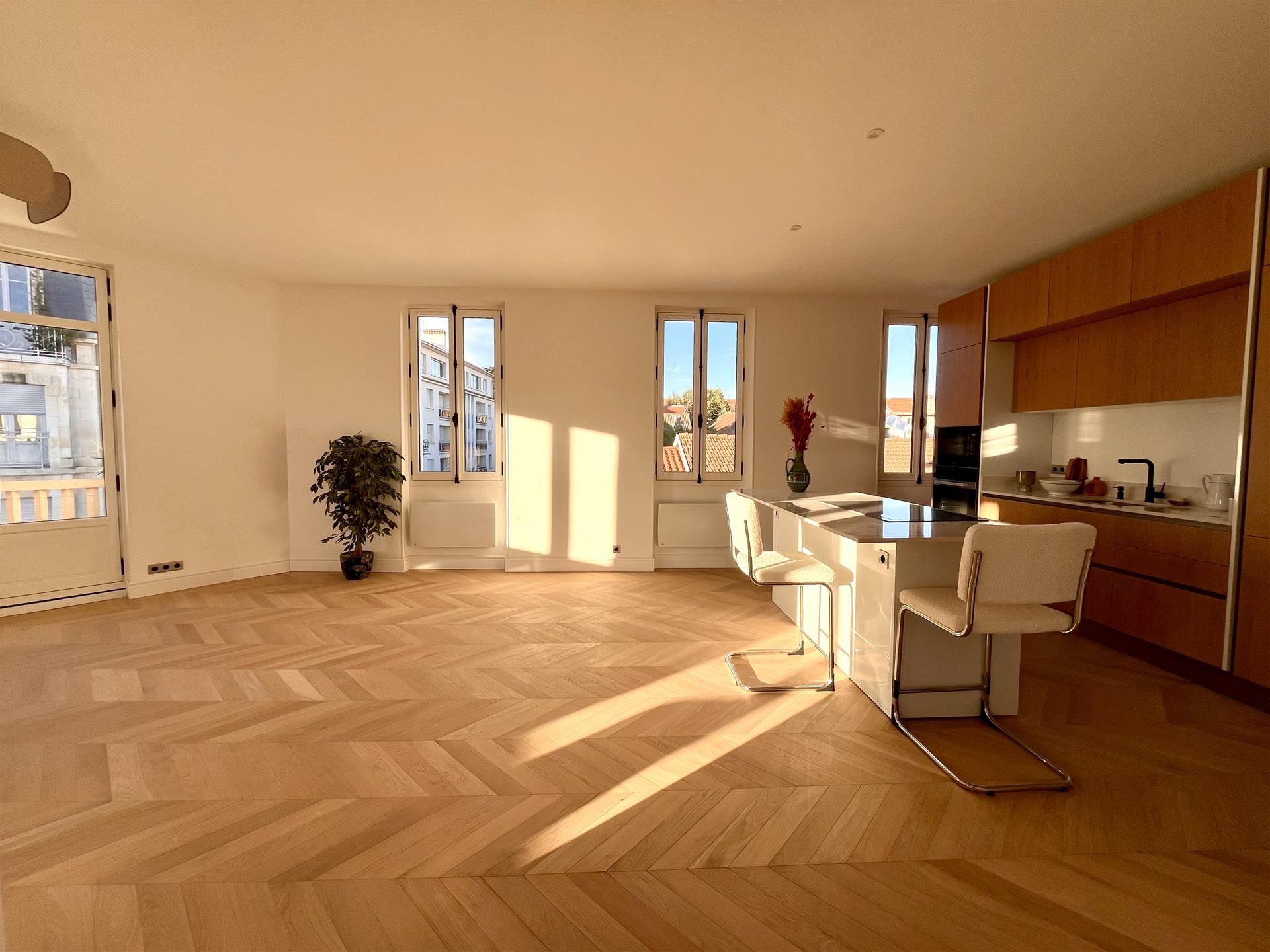 Apartamento renovado em St Charles, 5 min Grande Plage
