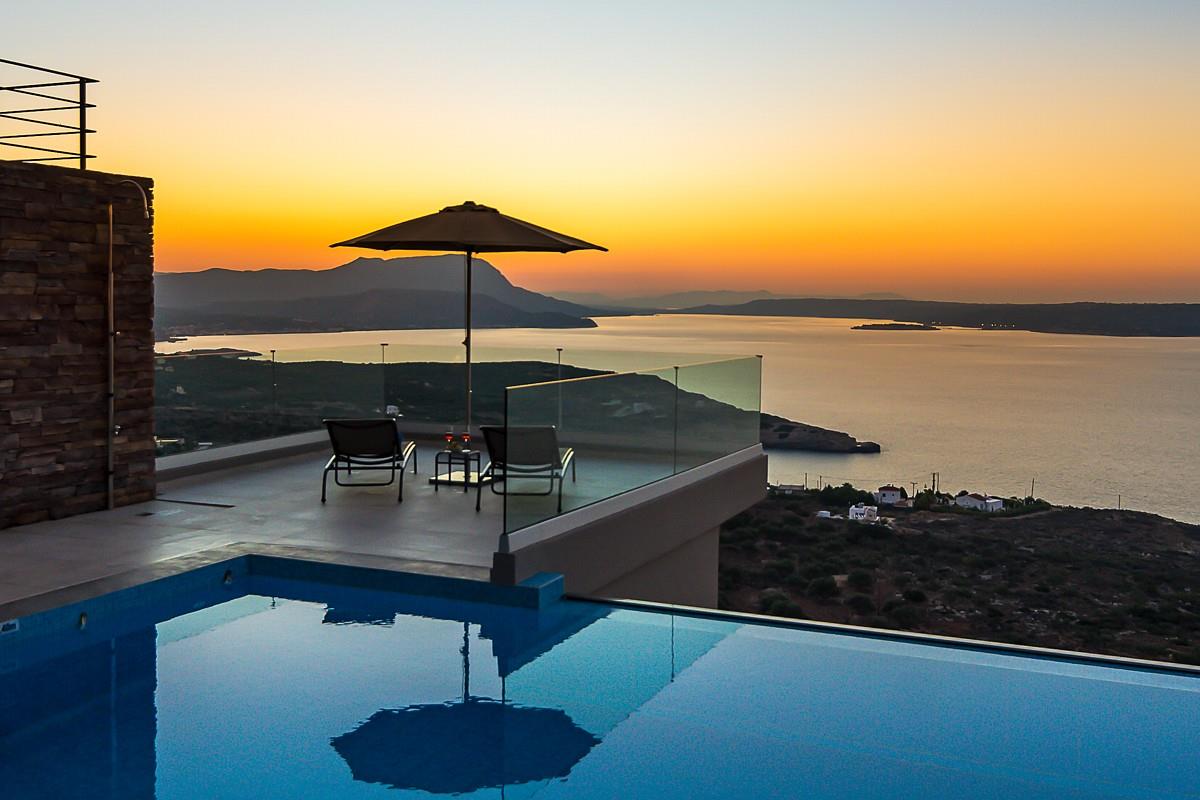 Designer-Villa mit herrlichem Blick in Chania, Kreta