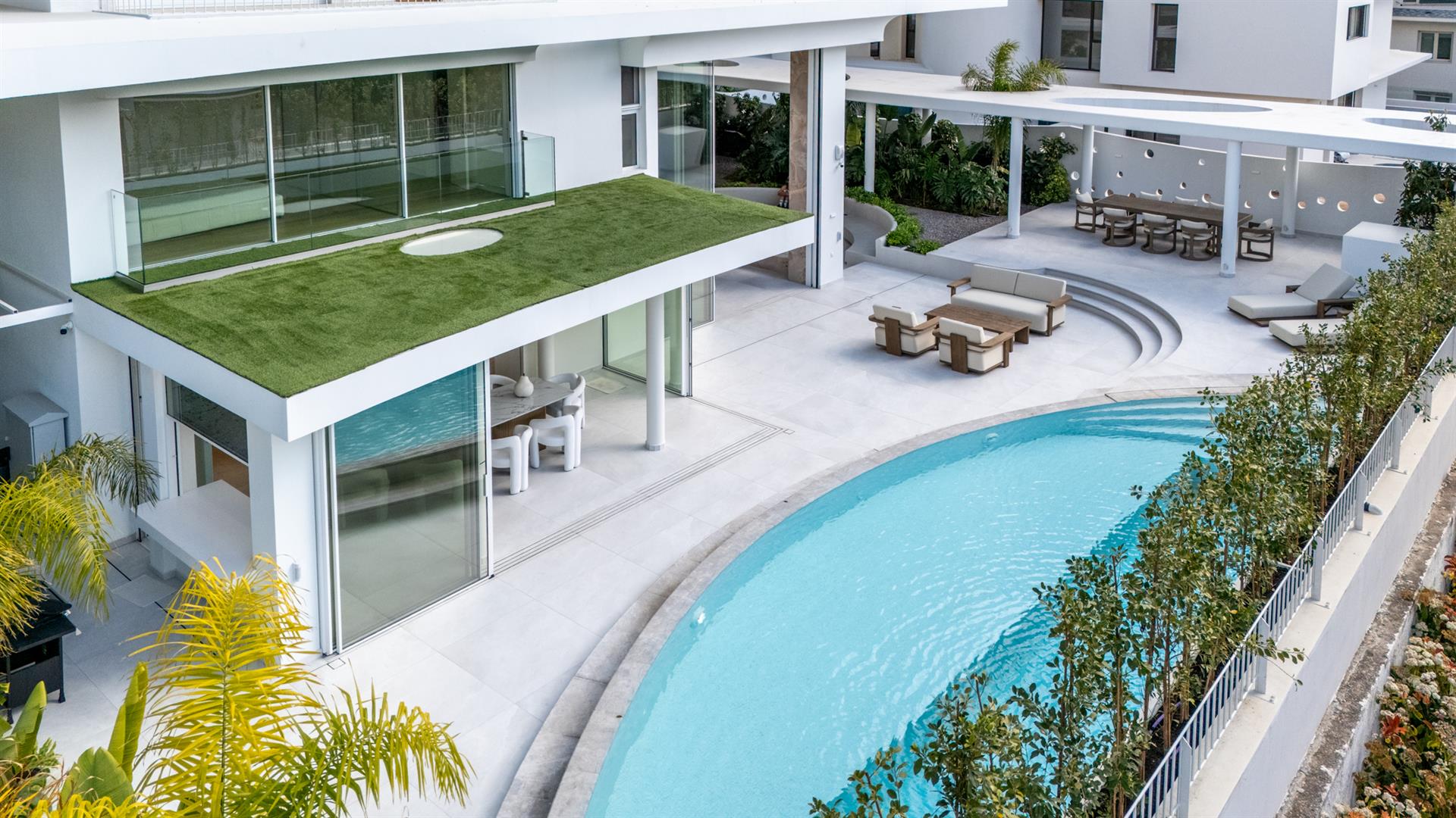 A Landmark Townhouse in Voula – Architectural Brilliance by the Sea, Athens Riviera