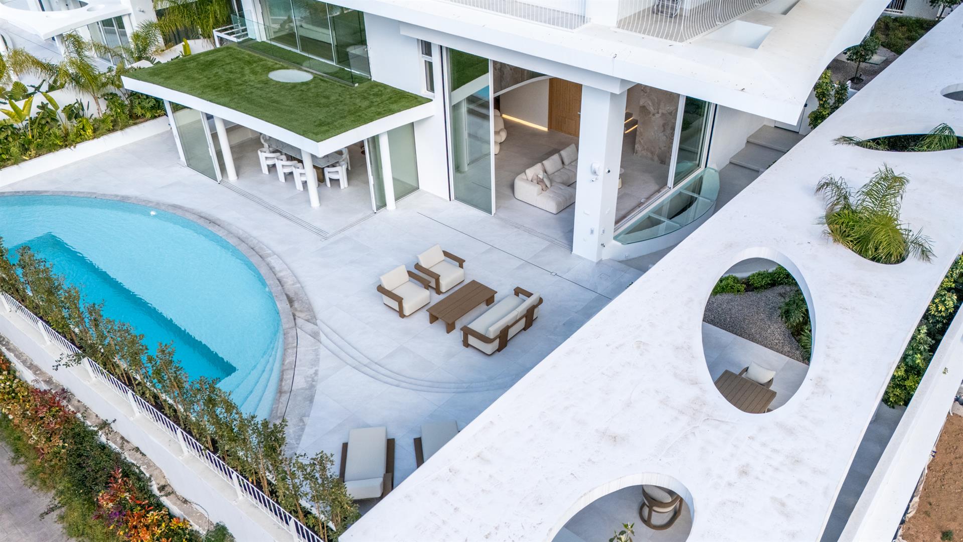 A Landmark Townhouse in Voula – Architectural Brilliance by the Sea, Athens Riviera