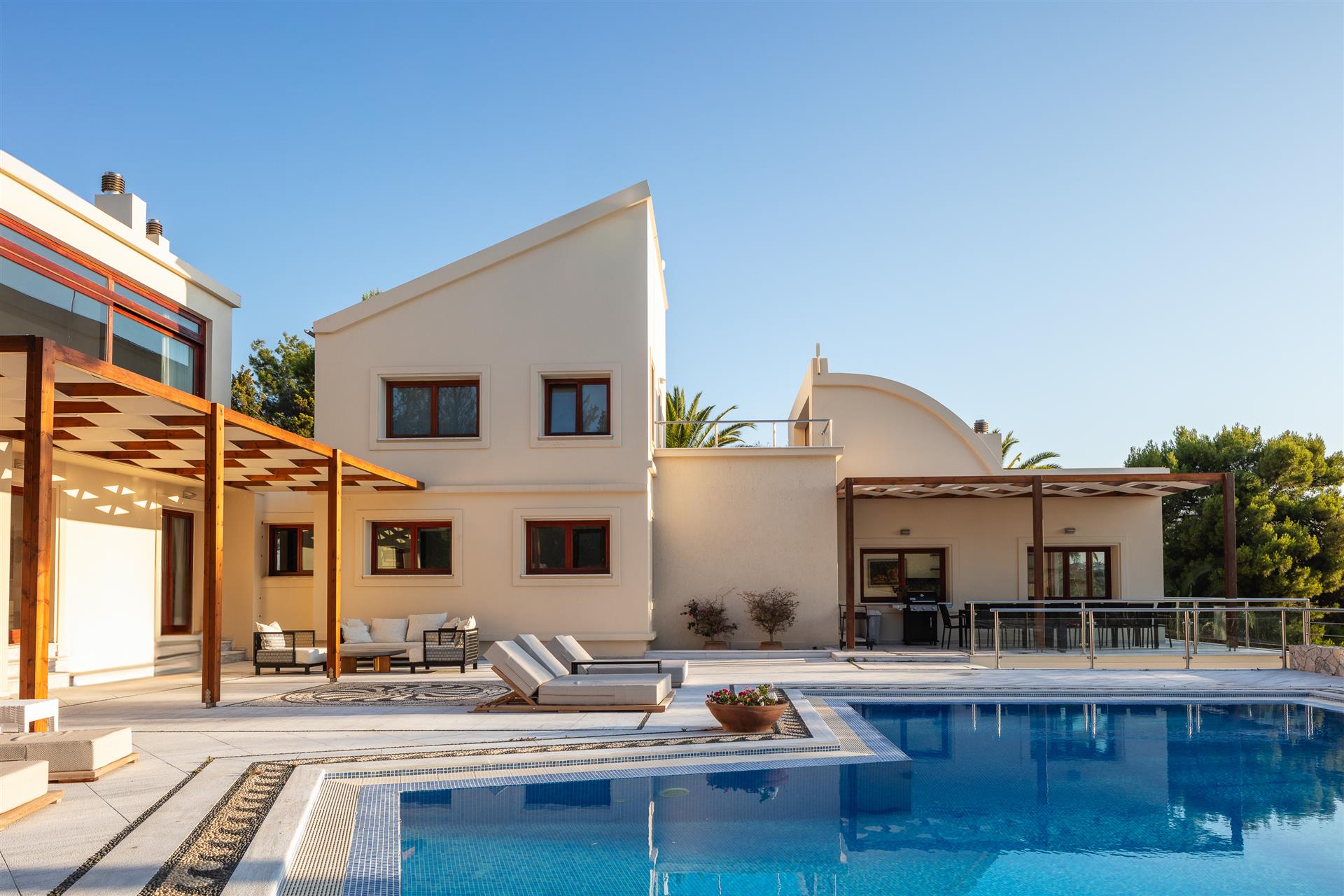 Eine luxuriöse Doppelvilla mit Pool und Meerblick auf der Halbinsel Akrotiri, Chania, Kreta