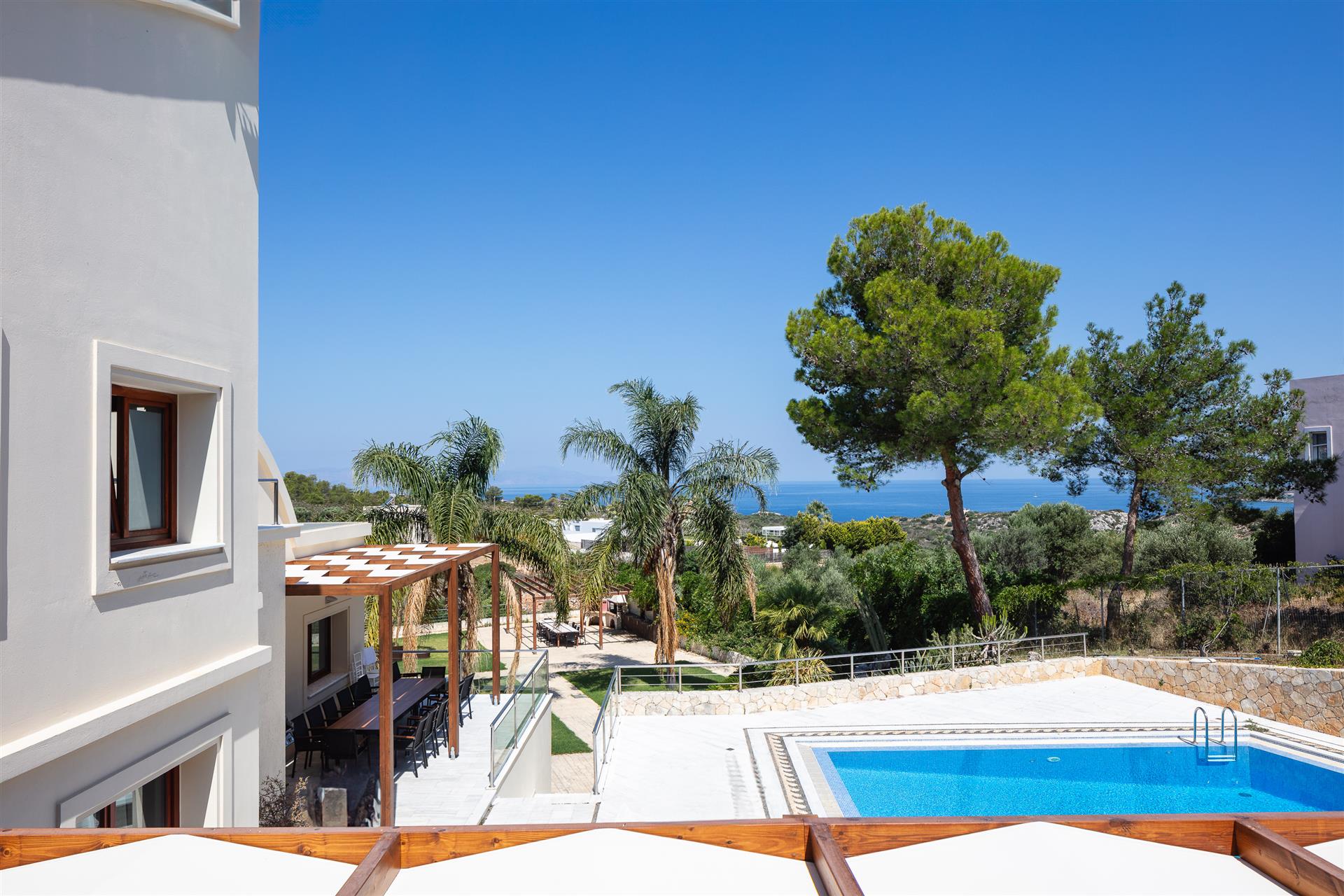 Eine luxuriöse Doppelvilla mit Pool und Meerblick auf der Halbinsel Akrotiri, Chania, Kreta