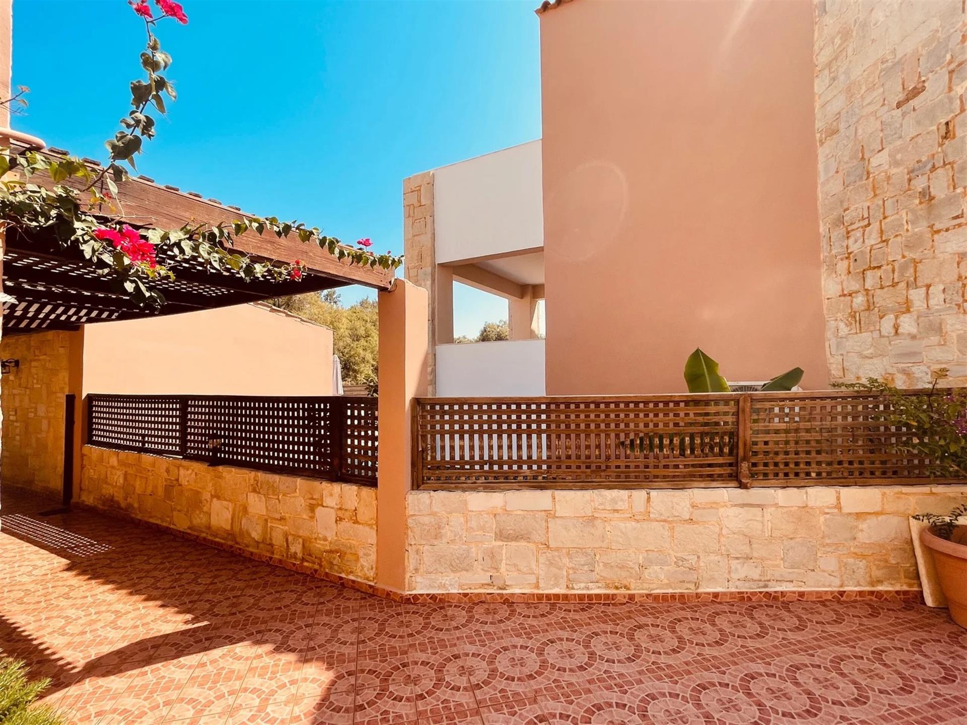 Beach complex of four villas with direct beach access