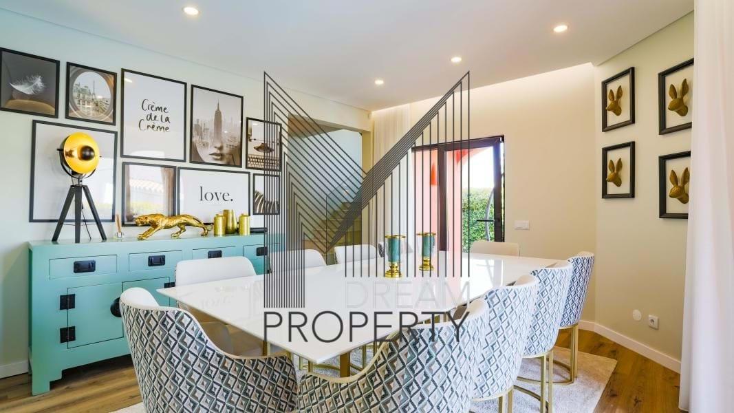 3+1 bedroom villa with pool in Vilamoura