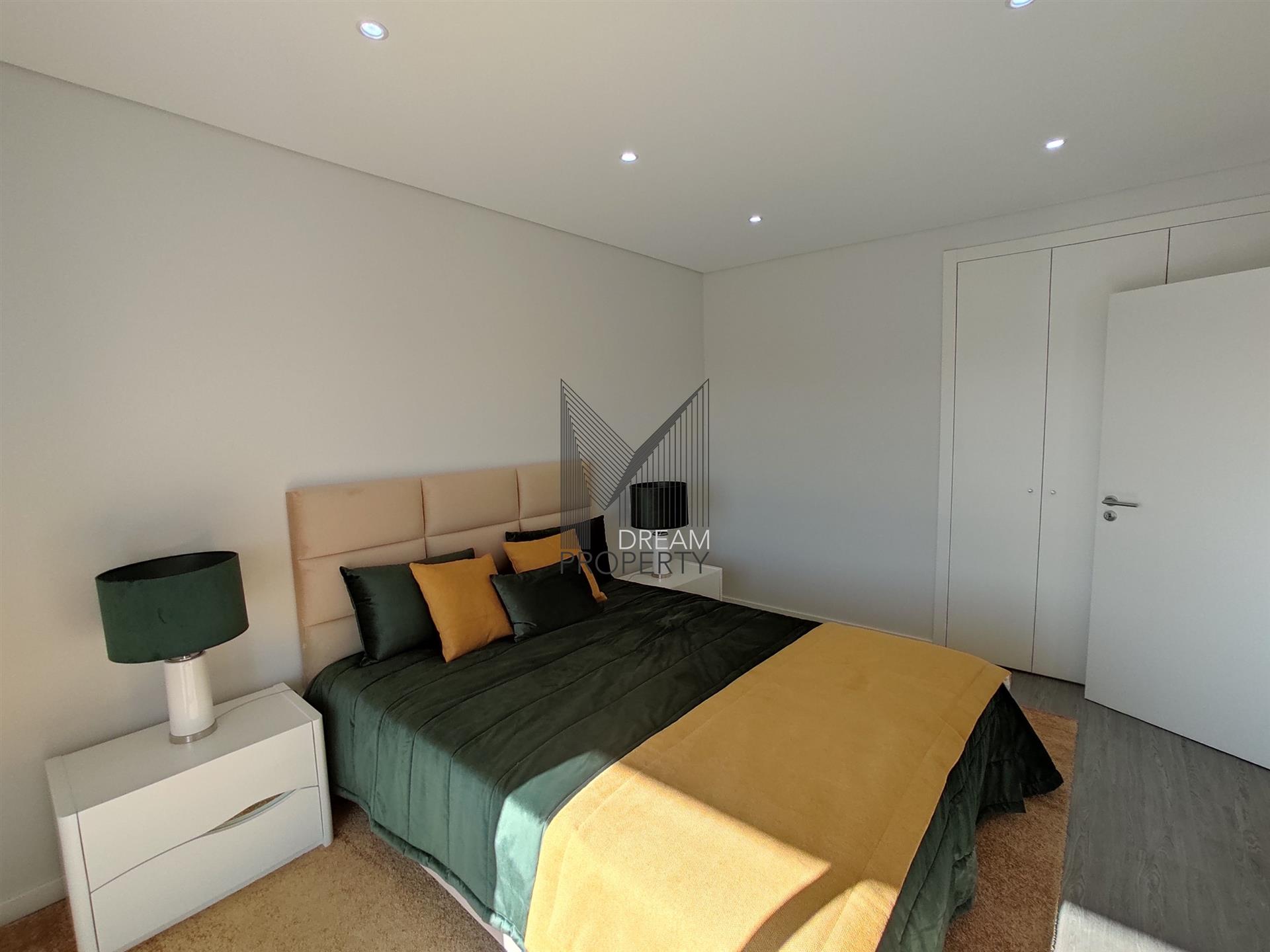 3 bedroom apartment for sale in Quelfes, Olhão