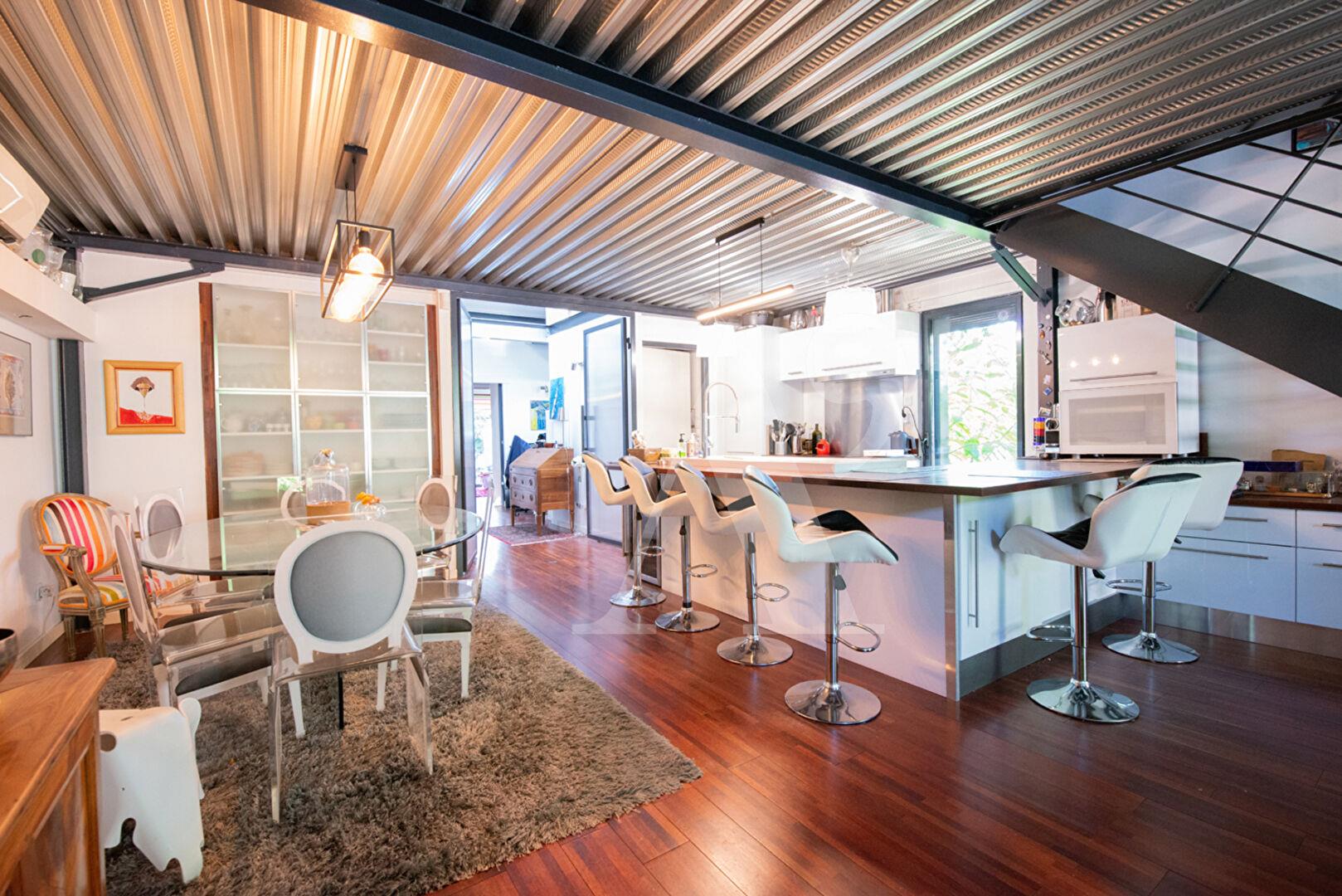 House/Loft With Garden And Parking