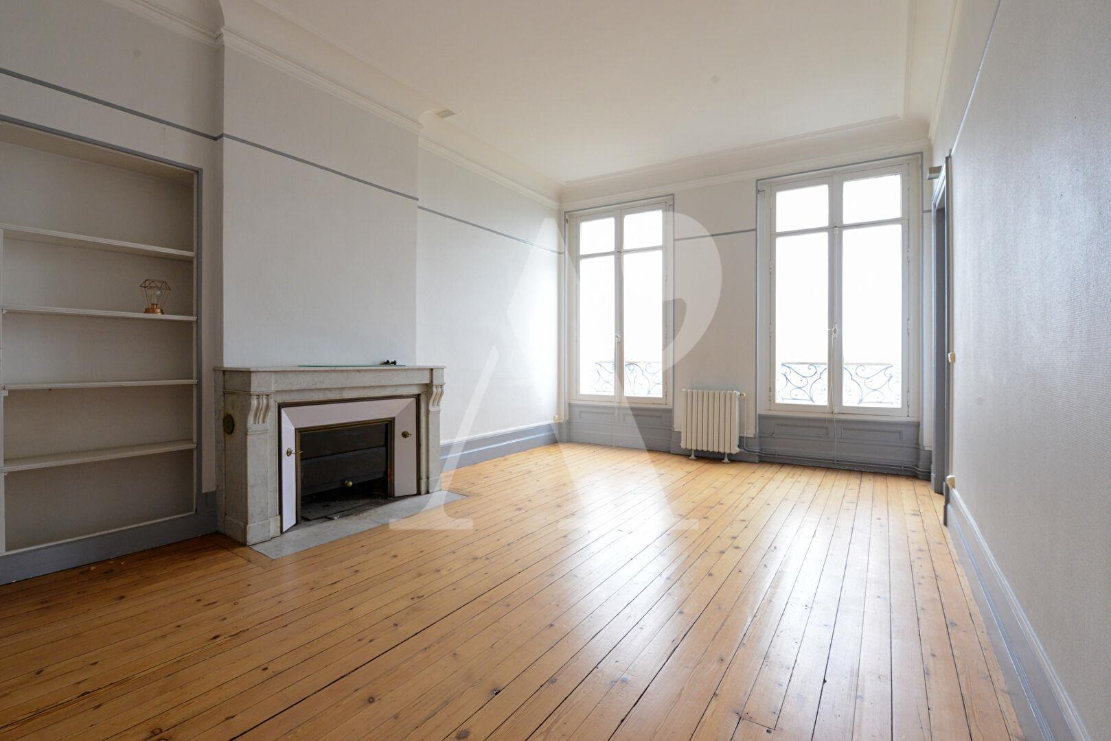 Maison à vendre, 2040m², Bordeaux