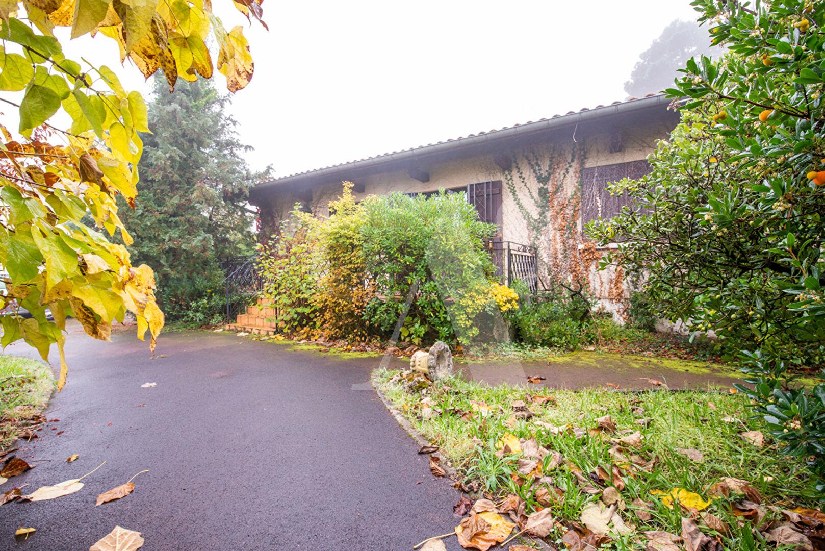 House To Be Completely Renovated With Independent Apartment